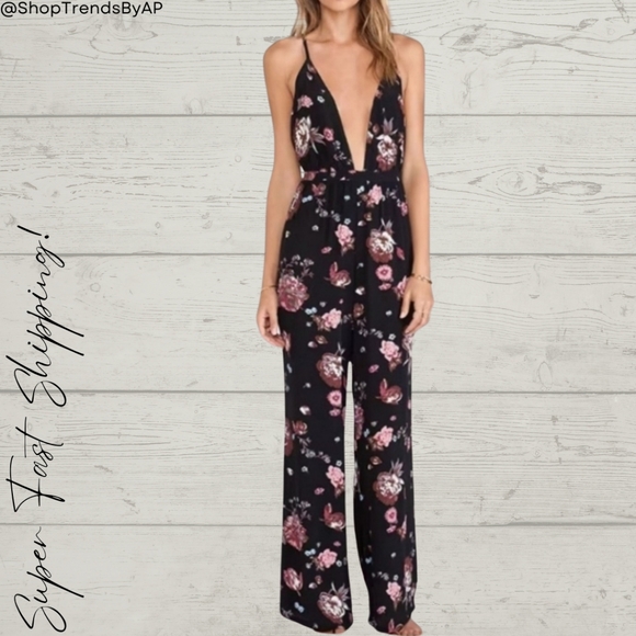 Faithfull the Brand Shutterbabe Jumpsuit in Nightingale - Picture 1 of 9